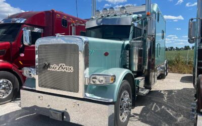 Peterbilt model 389 Sleeper Truck